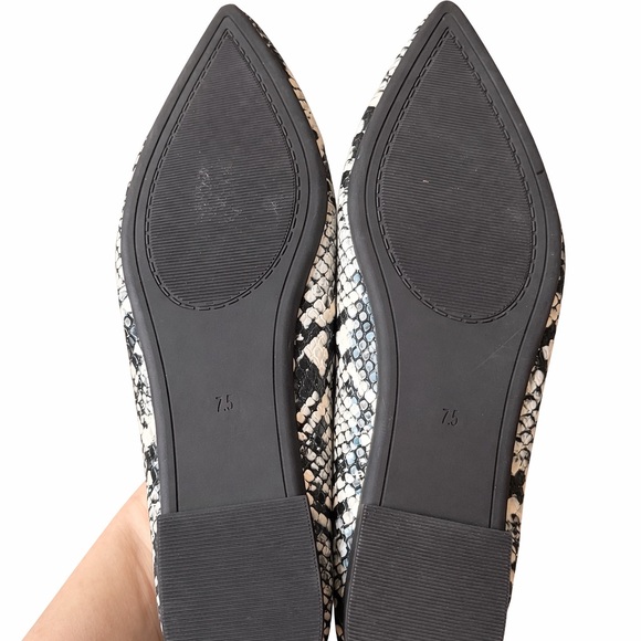NWOT Snake Print Pointed Toe Ballet Flats Neutral Python Pattern Size 7.5 - Picture 7 of 9
